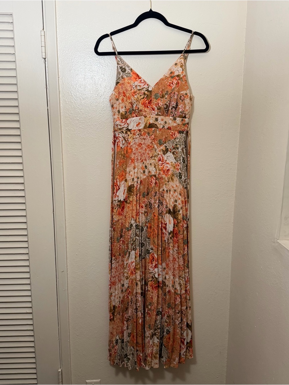 Jessica Simpson Whimsical Floral Maxi Dress in Peach and White
